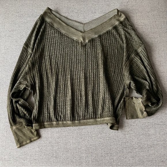 Free People We The Free South Side Thermal Top Olive Moss Green Double V Neck - Picture 4 of 4